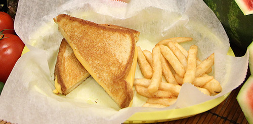 kids grilled cheese sandwhich